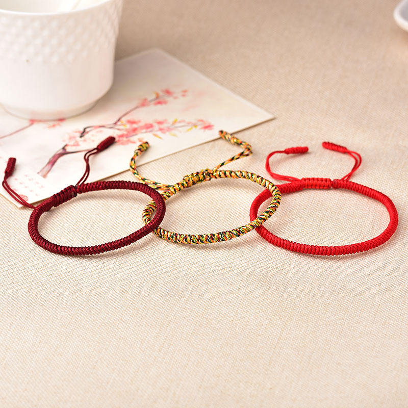 Tibetan Buddhist Bracelets: Meaning, Benefits, and Wearing Guide